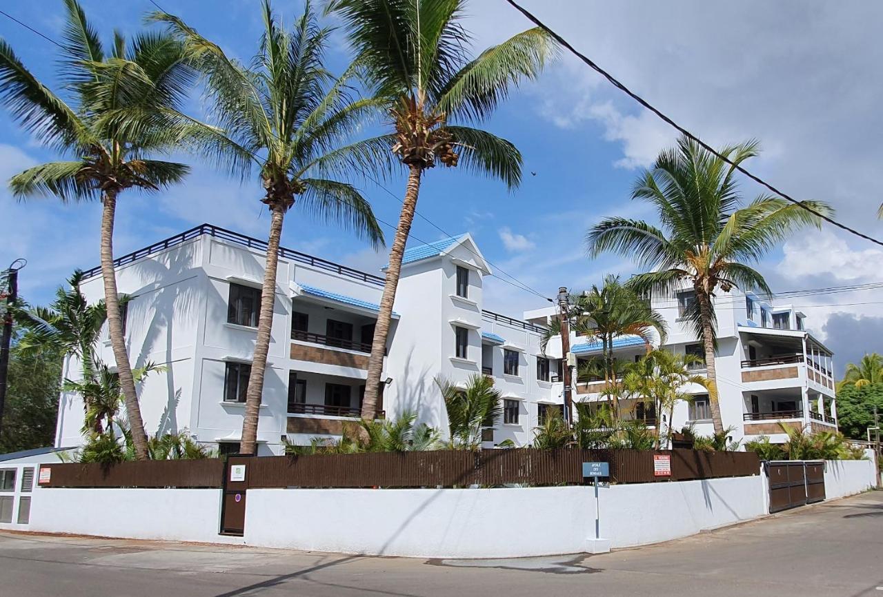 Les Cerisiers - Exclusive Beach Residence - 3 Bedroom Modern Apartment, Flic-en-Flacq Exterior foto